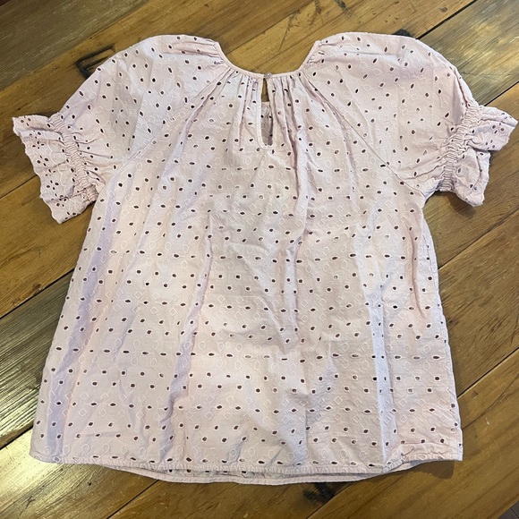 Universal Thread Light Purple Eyelet Puff-Sleeve Blouse Size M - Picture 4 of 5